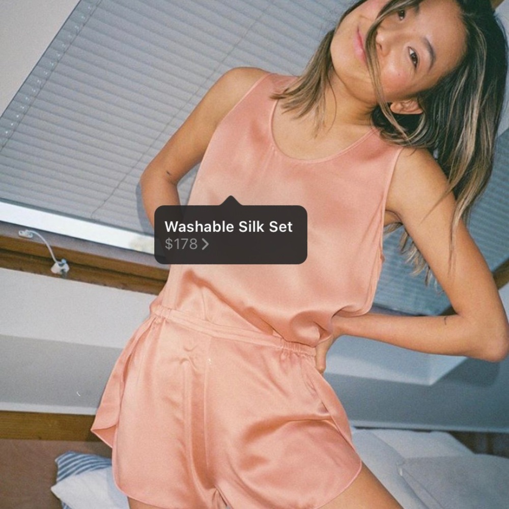 Lunya sunset washable silk set.